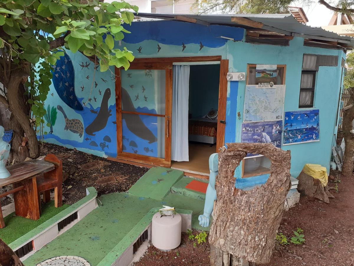 Cozy Hosting Galapagos Apartment Puerto Ayora  Exterior photo
