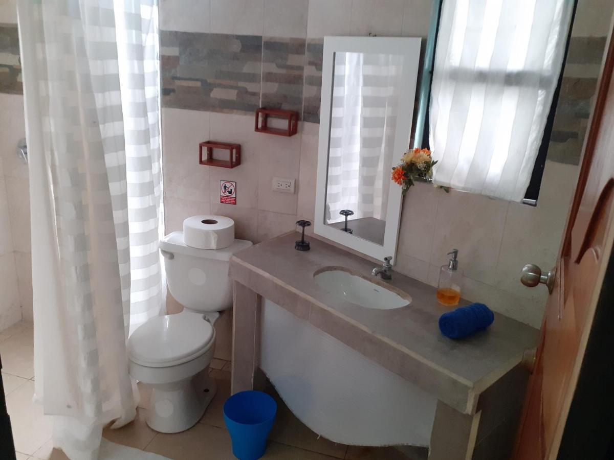Cozy Hosting Galapagos Apartment Puerto Ayora  Exterior photo