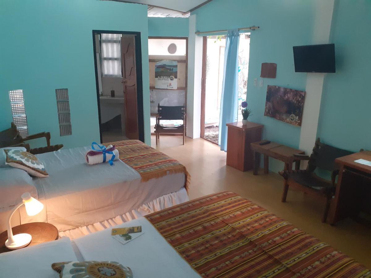 Cozy Hosting Galapagos Apartment Puerto Ayora  Exterior photo