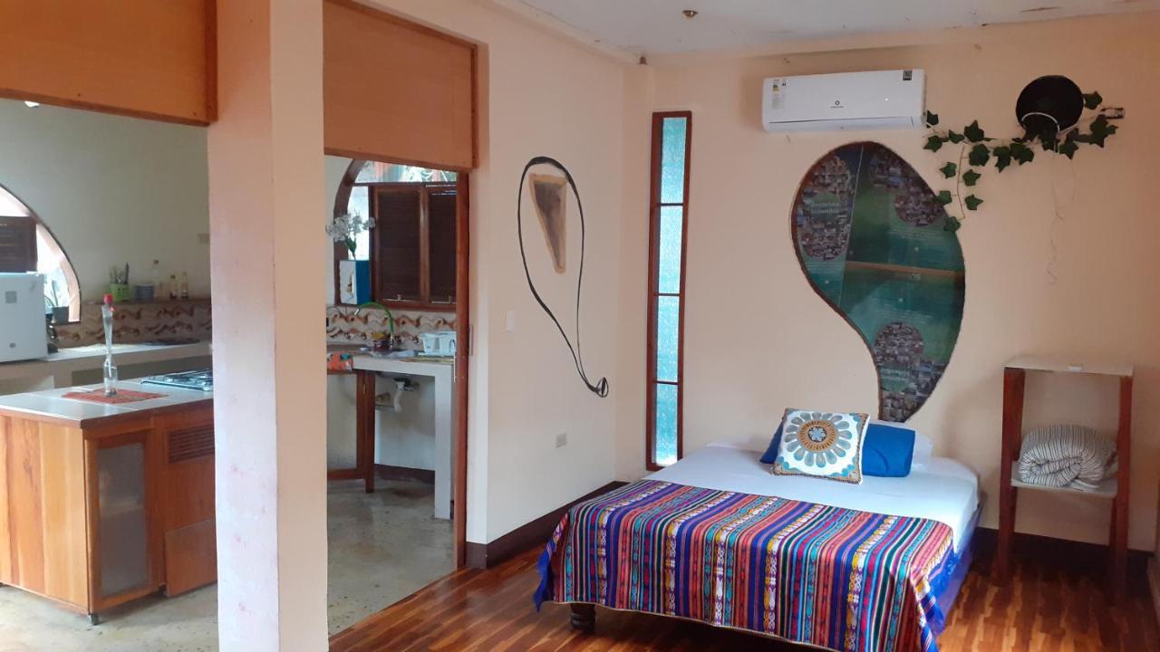 Cozy Hosting Galapagos Apartment Puerto Ayora  Exterior photo