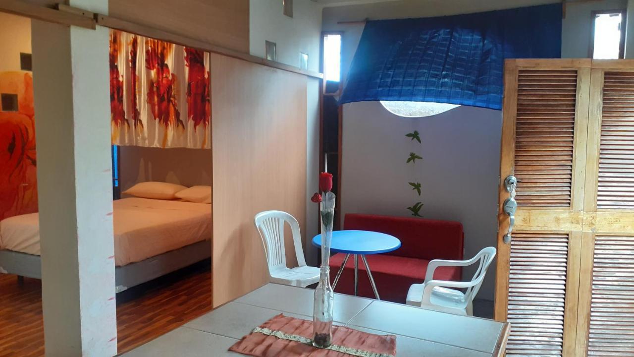 Cozy Hosting Galapagos Apartment Puerto Ayora  Exterior photo