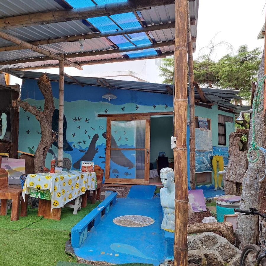 Cozy Hosting Galapagos Apartment Puerto Ayora  Exterior photo