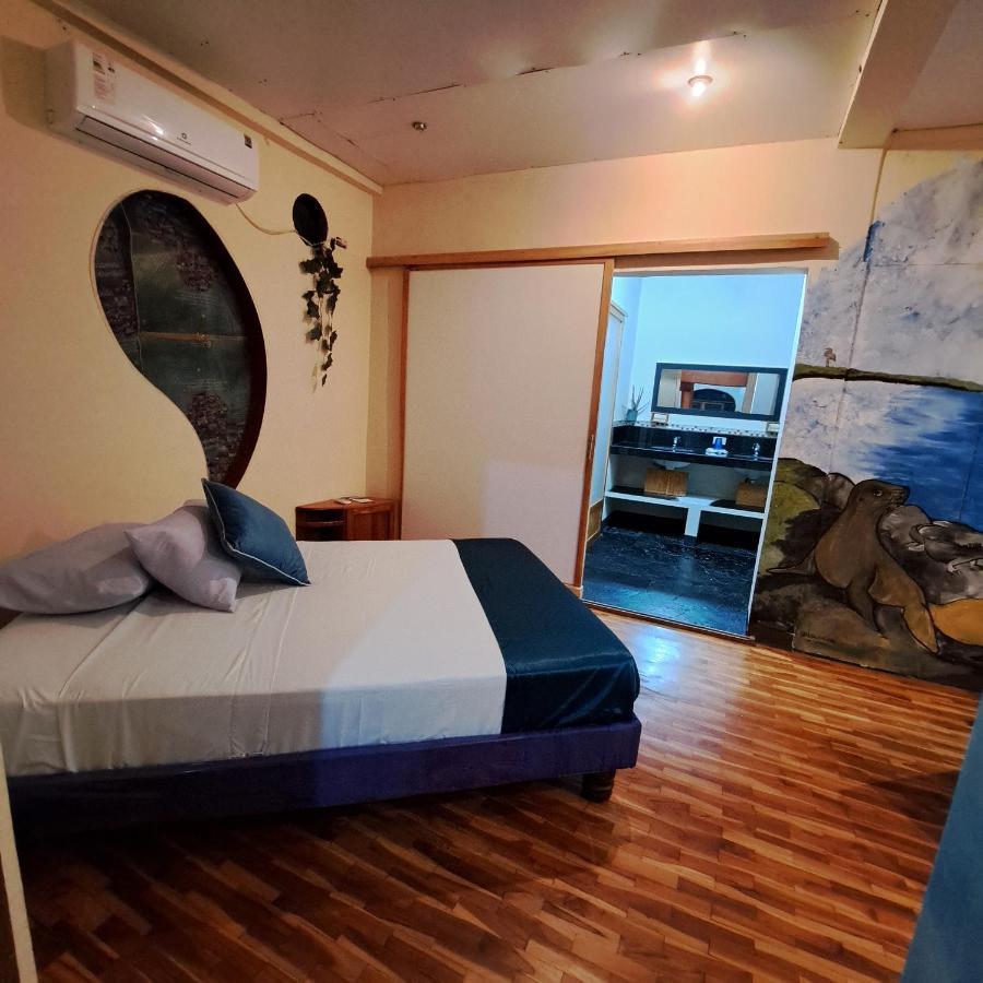 Cozy Hosting Galapagos Apartment Puerto Ayora  Exterior photo